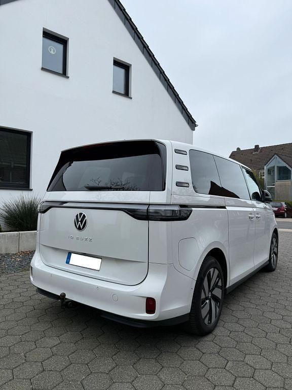 Gebraucht VW ID. Buzz Pro 210 kW (286 PS) 2024 Weiß Van / Kleinbus