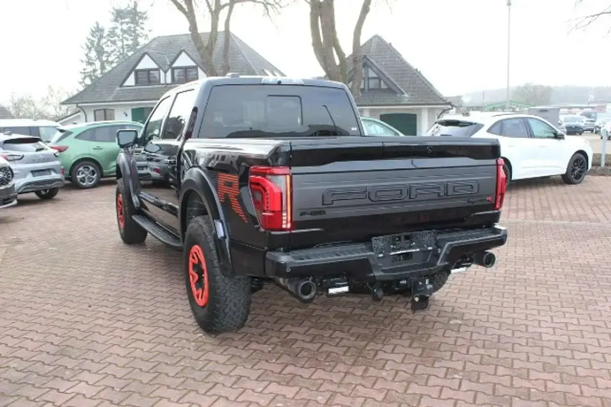 Gebraucht Ford V8 Raptor 730 PS (536 kW) 2025 Schwarz SUV