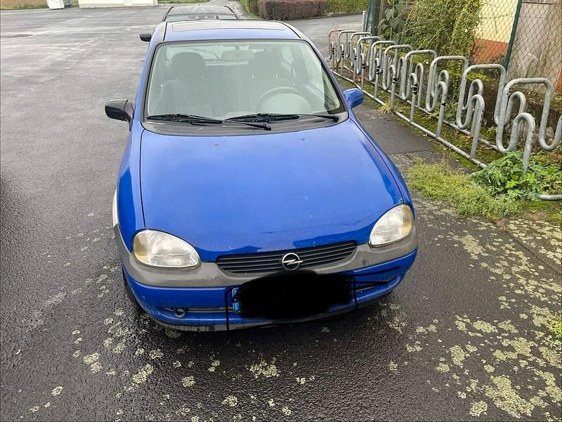 Blau Gebraucht 1997 Opel Corsa Kleinwagen | 300 € (Superpreis) - Bild 1/4
