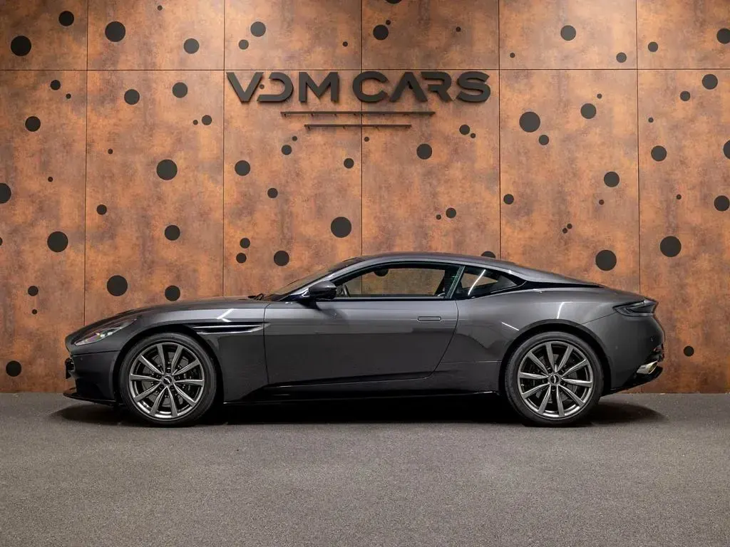 Gebraucht Aston Martin DB11 510 PS (375 kW) 2020 Grau Coupé