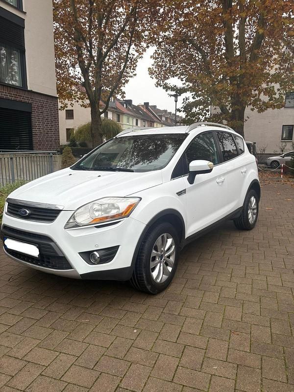 Weiß Gebraucht 2011 Ford Kuga SUV | 4.699 € (Guter Preis) - Bild 1/4