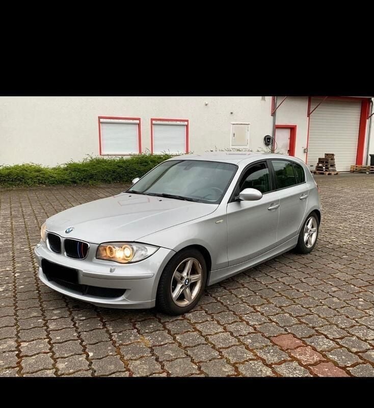 Silber Gebraucht 2007 BMW 120 Kleinwagen | 2.500 € (Superpreis) - Bild 1/4