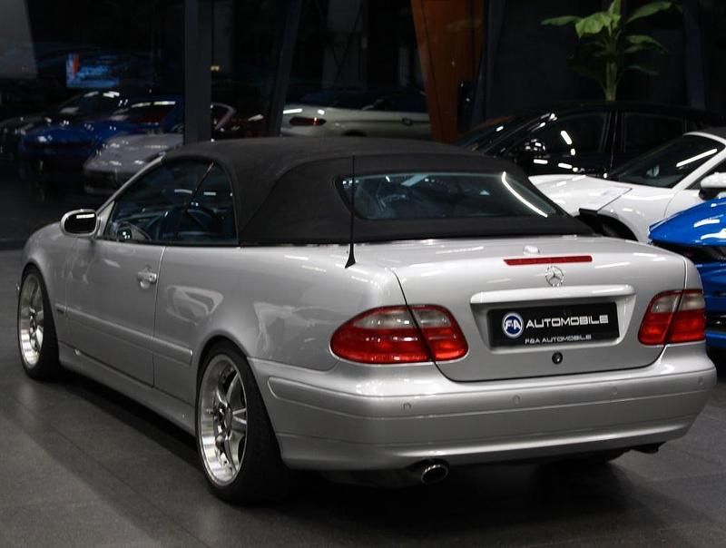 Gebraucht Mercedes CLK200 Avantgarde 163 PS (119 kW) 2001 Silber Cabrio