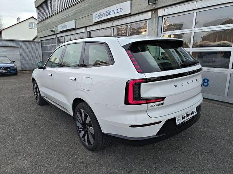 Gebraucht Volvo EX90 Ultra 300 kW (408 PS) 2025 Crystal white pearl SUV