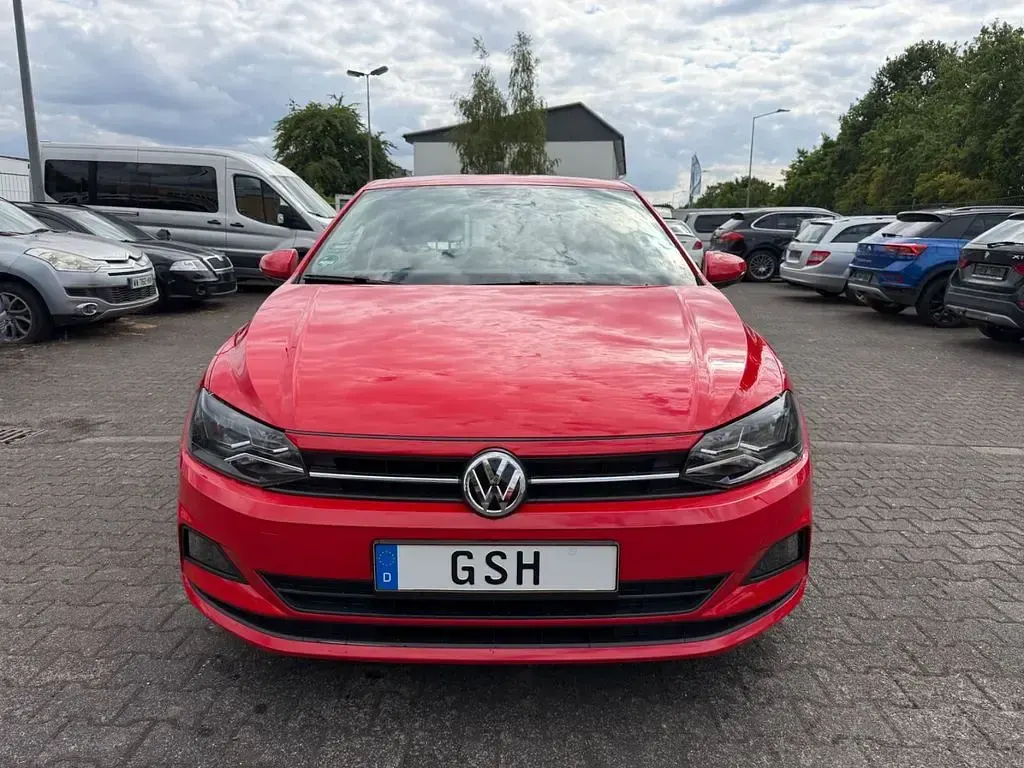 Gebraucht VW Polo Comfortline 80 PS (58 kW) 2019 Rot Kleinwagen
