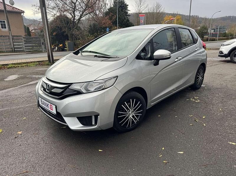 Gebraucht Honda Jazz Trend 102 PS (75 kW) 2016 Alabaster silver m. Kleinwagen