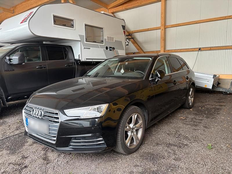 Schwarz Gebraucht 2017 Audi A4 Sport Kombi | 16.900 € (Fairer Preis) - Bild 1/4