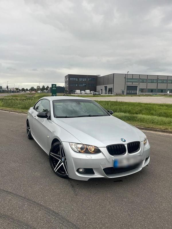 Silber Gebraucht 2007 BMW 325 Cabriolet M Sport Cabrio | 9.500 € (Fairer Preis) - Bild 1/4