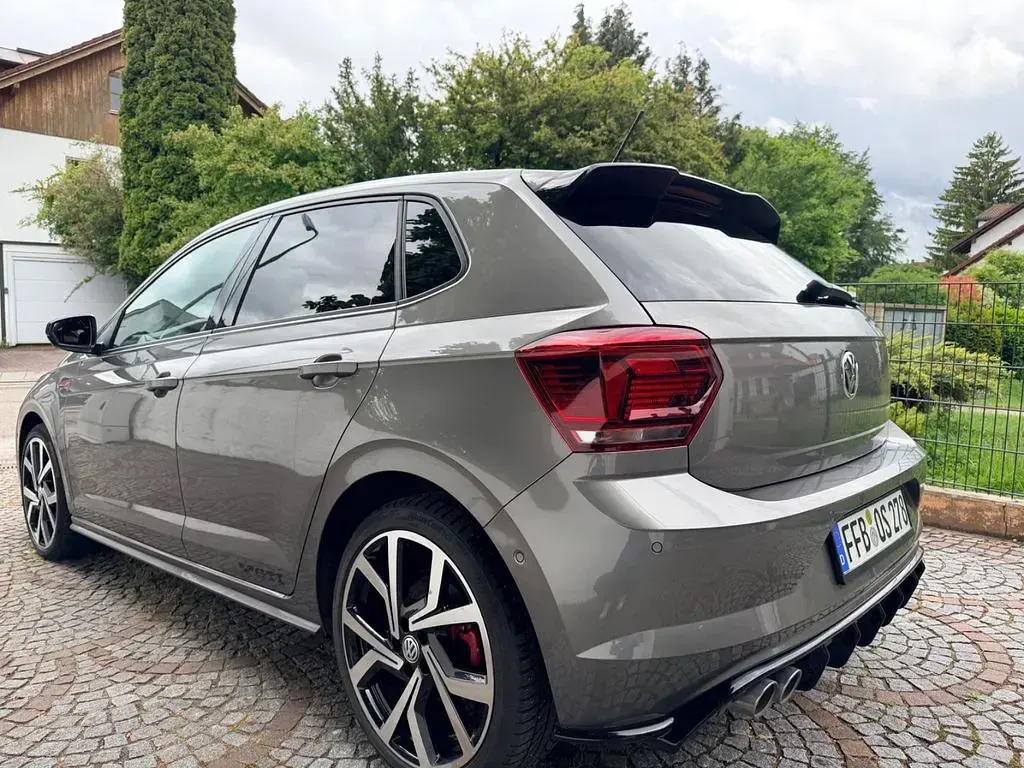 Gebraucht VW Polo GTI 200 PS (147 kW) 2019 Grau Kleinwagen