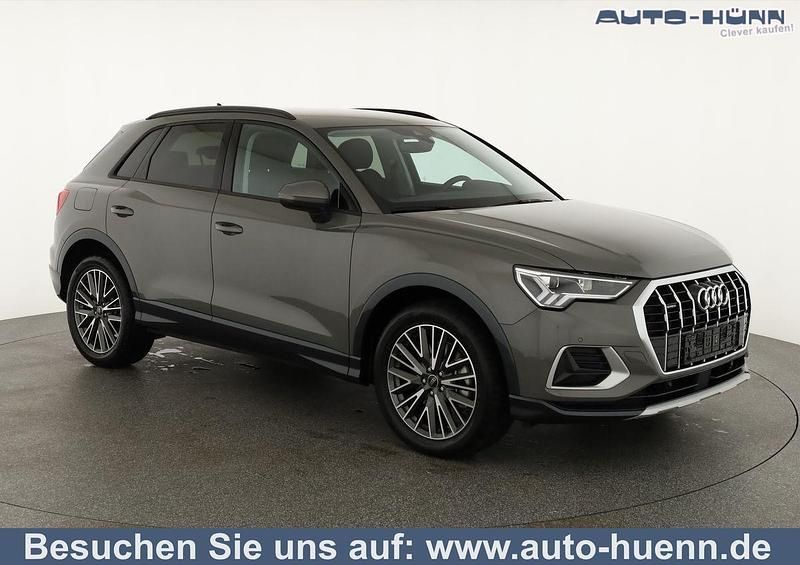 Chronosgrau metallic Neu 2025 Audi Q3 Advanced SUV | 47.995 € (Teuer) - Bild 1/4
