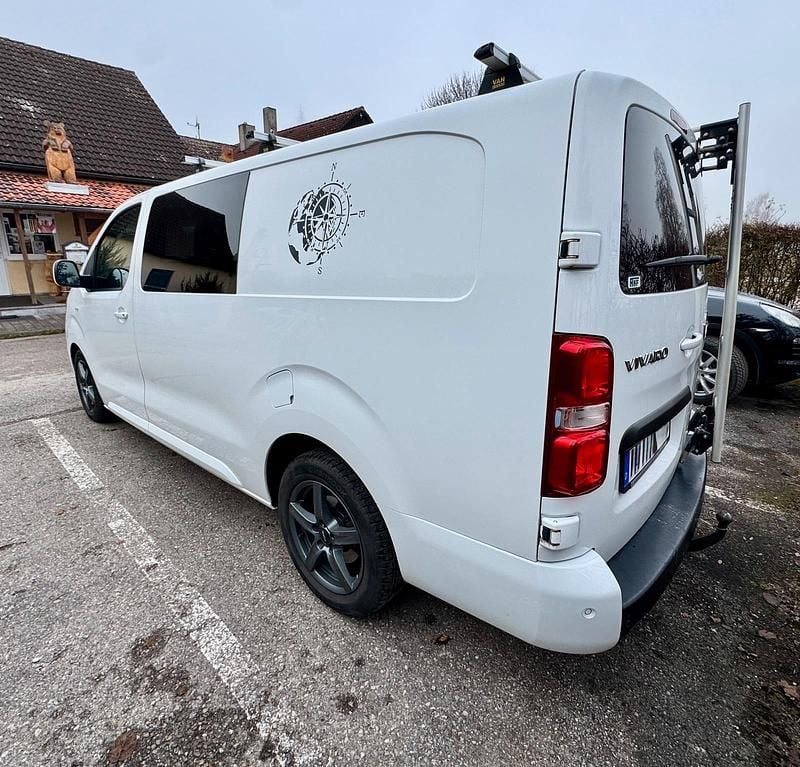 Gebraucht Opel Vivaro S 180 PS (132 kW) 2019 Weiß Van / Kleinbus