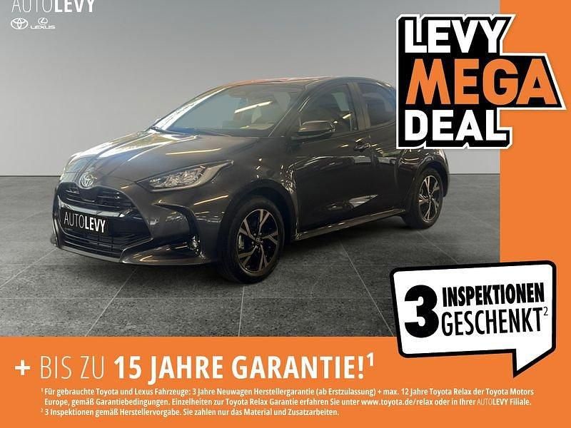 Grau Neu 2025 Toyota Yaris Hybrid Kleinwagen | 22.490 € (Superpreis) - Bild 1/4
