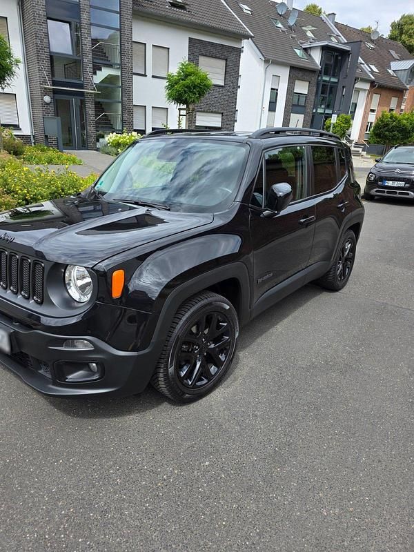 Gebraucht Jeep Renegade 110 PS (80 kW) 2016 Schwarz SUV