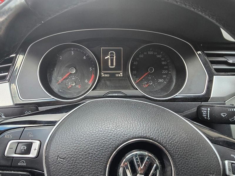 Gebraucht VW Passat 150 PS (110 kW) 2015 Blau Kombi