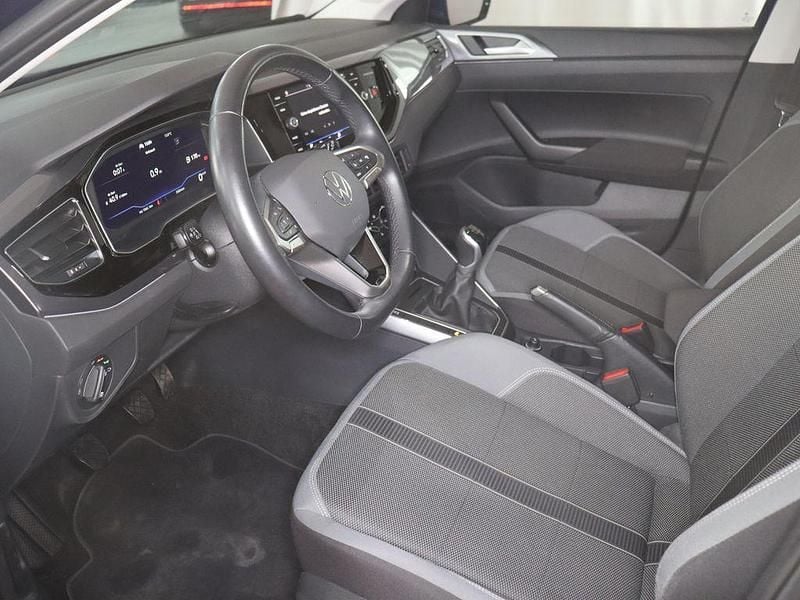 Gebraucht VW Polo Style 95 PS (69 kW) 2023 Vibrant violet metallic Kleinwagen
