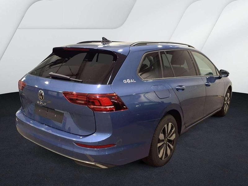 Gebraucht VW Golf VIII Goal 150 PS (110 kW) 2025 Blau Kombi