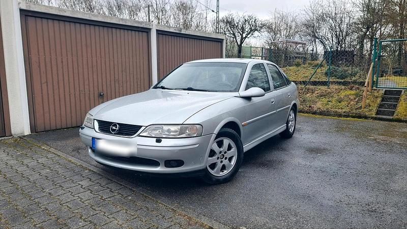 Gebraucht Opel Vectra 125 PS (91 kW) 2002 Silber Limousine