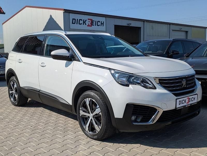 Weiß Gebraucht 2019 Peugeot 5008 Active Van / Kleinbus | 18.450 € (Superpreis) - Bild 1/4