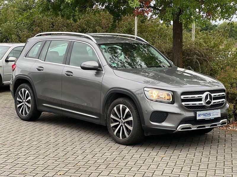 Grau Gebraucht 2023 Mercedes GLB180 SUV | 34.995 € (Fairer Preis) - Bild 1/4