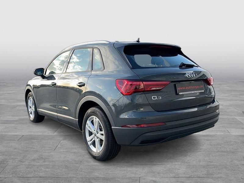 Gebraucht Audi Q3 Basis 150 PS (110 kW) 2019 Grau SUV