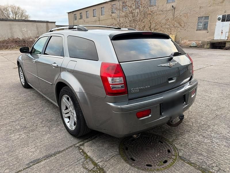 Gebraucht Chrysler 300C 218 PS (160 kW) 2009 Grau Kombi