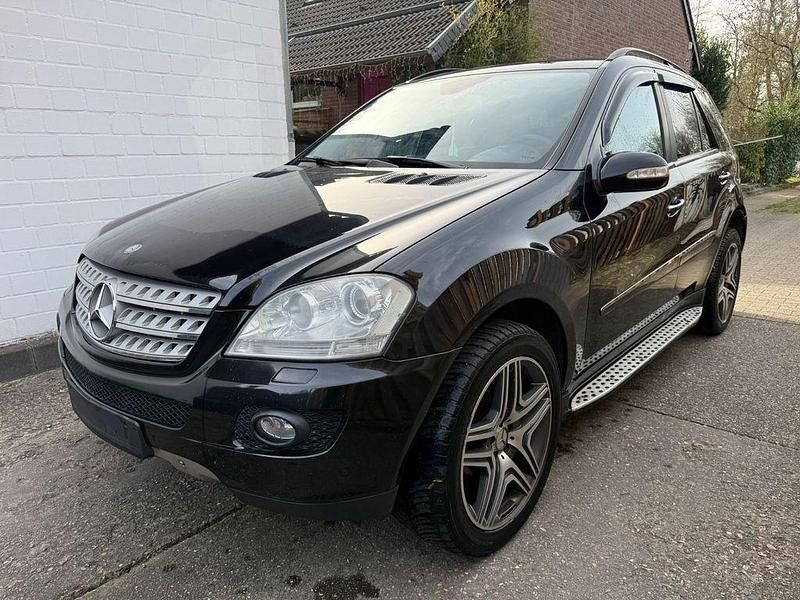 Gebraucht Mercedes ML280 190 PS (139 kW) 2008 Schwarz SUV