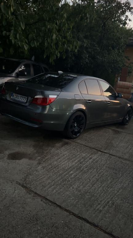 Gebraucht BMW 525 177 PS (130 kW) 2004 Grau Limousine