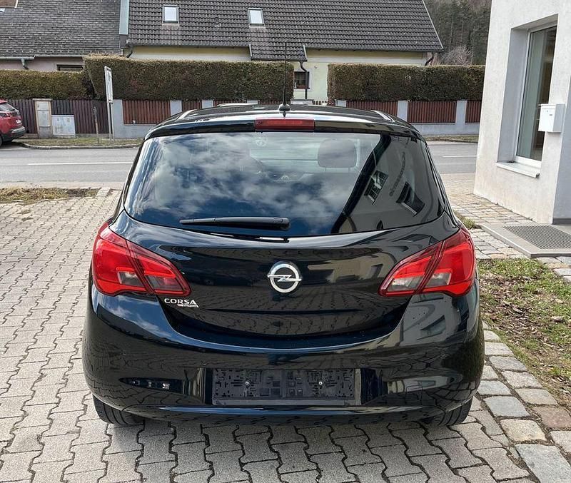 Gebraucht Opel Corsa 90 PS (66 kW) 2018 Schwarz Kleinwagen