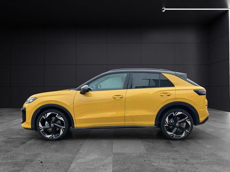 Gebraucht VW T-Roc R-line 150 PS (110 kW) 2025 Canary yellow SUV