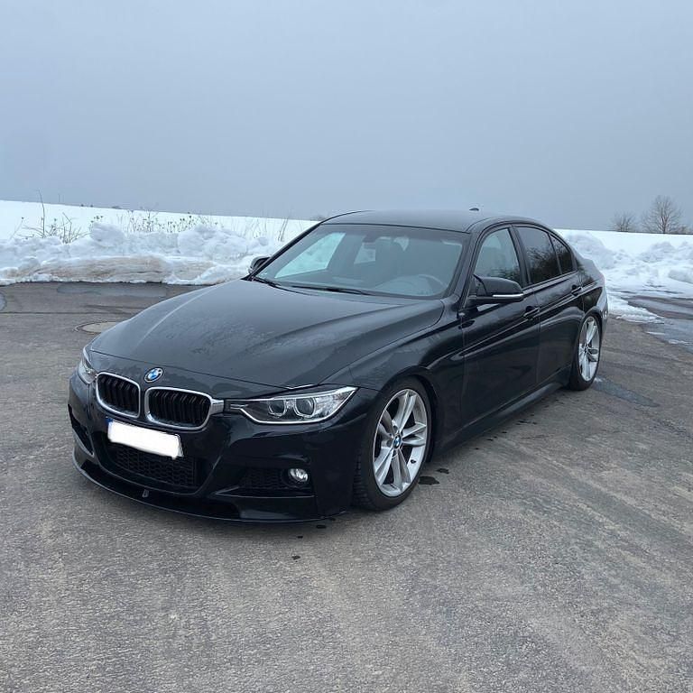 Gebraucht BMW 318 M Sport 143 PS (105 kW) 2014 Schwarz Limousine