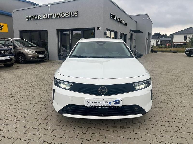 Weiß Gebraucht 2024 Opel Astra Kombi | 19.990 € (Guter Preis) - Bild 1/4
