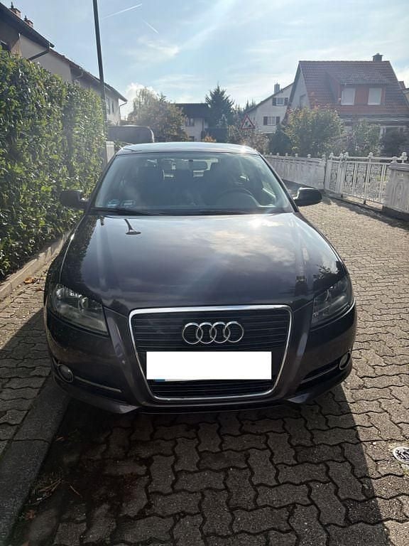 Gebraucht Audi A3 Ambition 125 PS (91 kW) 2011 Violet Limousine