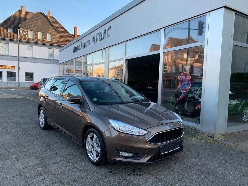 Gebraucht Ford Focus Business Edition 101 PS (74 kW) 2016 Braun Kombi