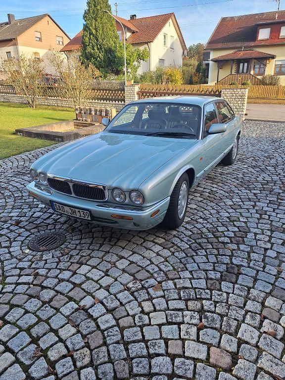 Gebraucht Jaguar XJ8 237 PS (174 kW) 1999 Grün Limousine
