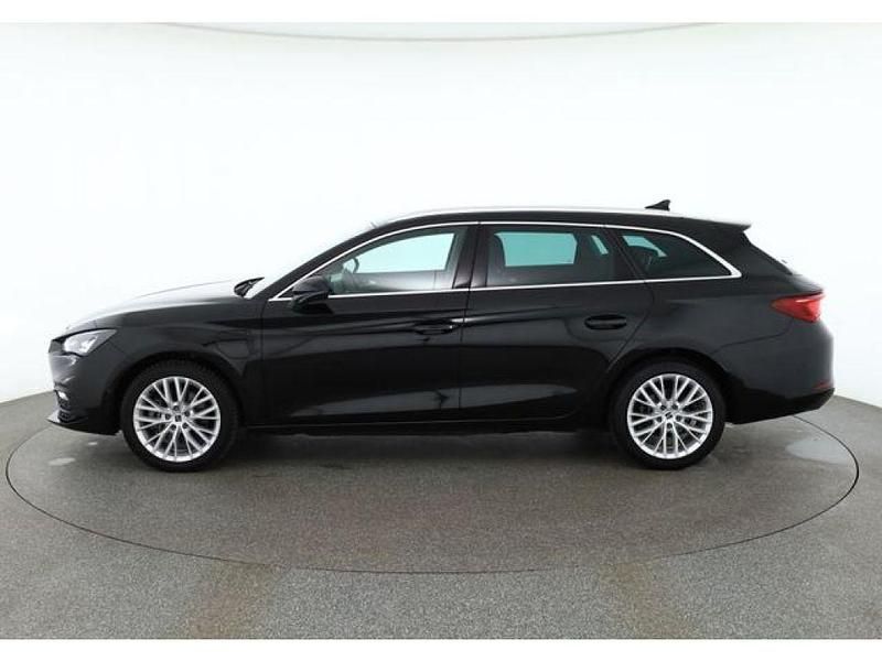 Gebraucht Seat Leon ST XCELLENCE 204 PS (150 kW) 2023 Midnight schwarz met. (metallic) Kombi
