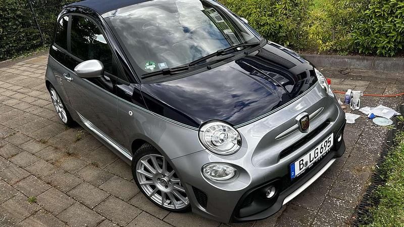 Silber Gebraucht 2018 Fiat 500C Abarth Cabrio | 21.950 € (Fairer Preis) - Bild 1/3