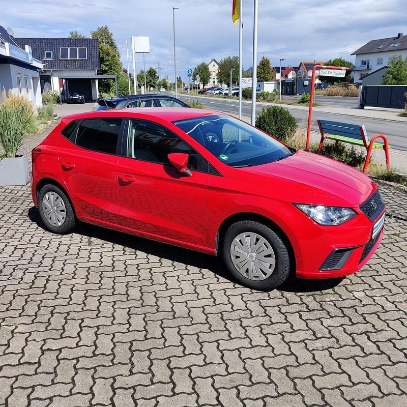 Rot Gebraucht 2021 Seat Ibiza Style Kleinwagen | 12.500 € (Guter Preis) - Bild 1/4