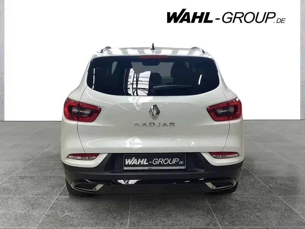 Gebraucht Renault Kadjar Black Edition 158 PS (116 kW) 2021 Weiß SUV