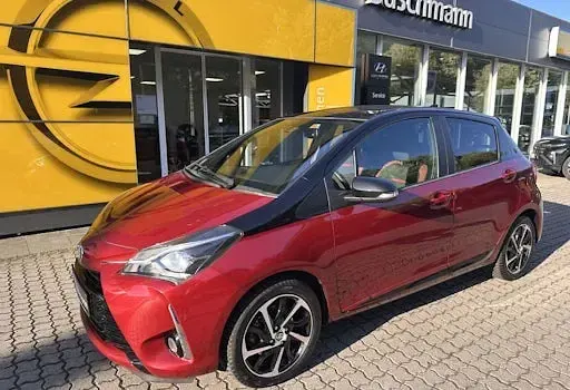 Gebraucht Toyota Yaris Hybrid Style 101 PS (74 kW) 2019 Limousine