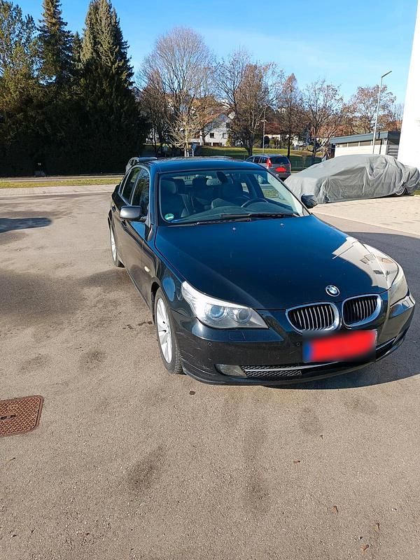 Gebraucht BMW 520 177 PS (130 kW) 2007 Schwarz Limousine