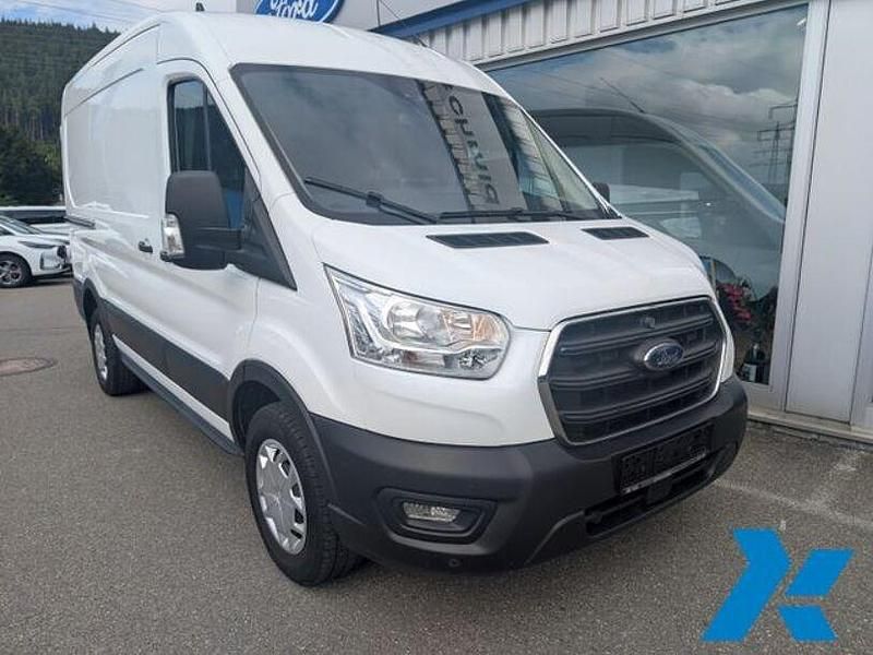 Gebraucht Ford Transit Trend 131 PS (96 kW) 2021 Weiss Van