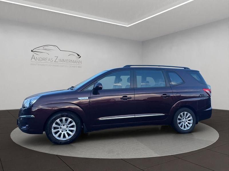 Usata SsangYong Rodius Quartz 155 CV (114 kW) 2014 Rosso Monovolume