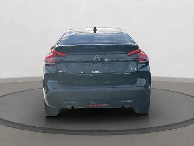Gebraucht Citroën C4 Shine 96 PS (70 kW) 2024 Schwarz SUV