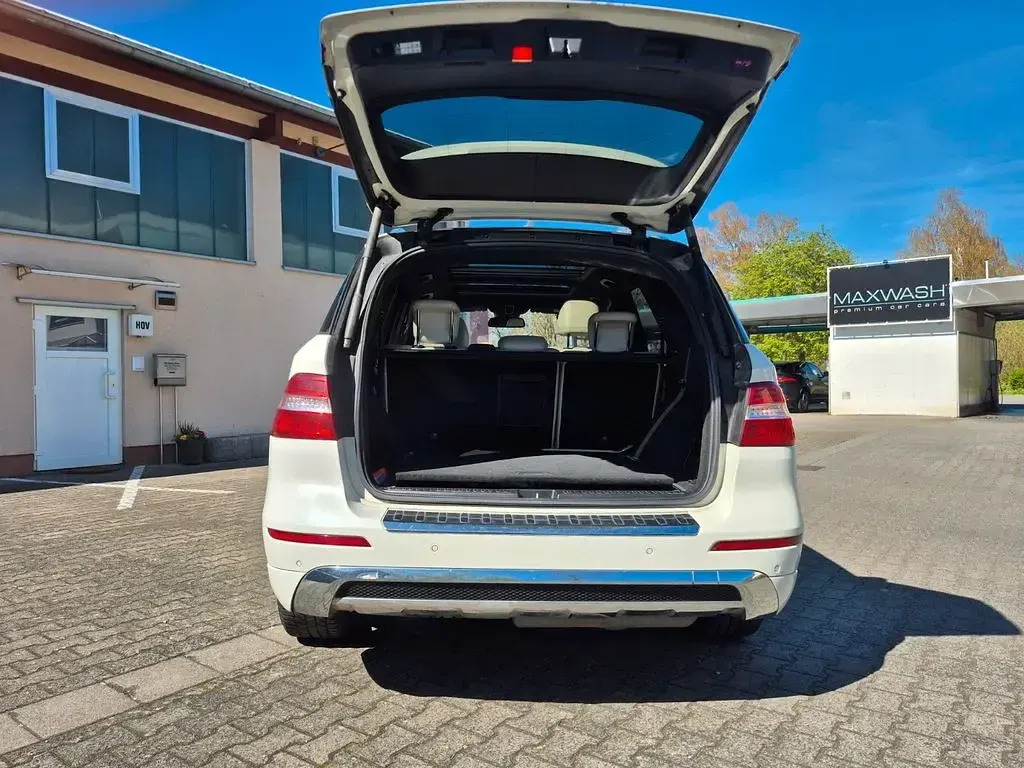 Gebraucht Mercedes ML350 296 PS (217 kW) 2011 Weiß SUV