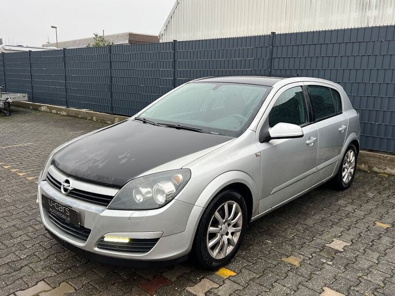 Silber Gebraucht 2005 Opel Astra Sport Limousine | 1.100 € (Fairer Preis) - Bild 1/4