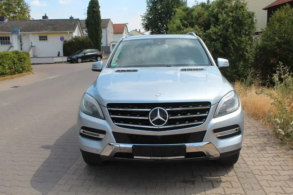 Gebraucht Mercedes ML350 258 PS (189 kW) 2014 Silber SUV