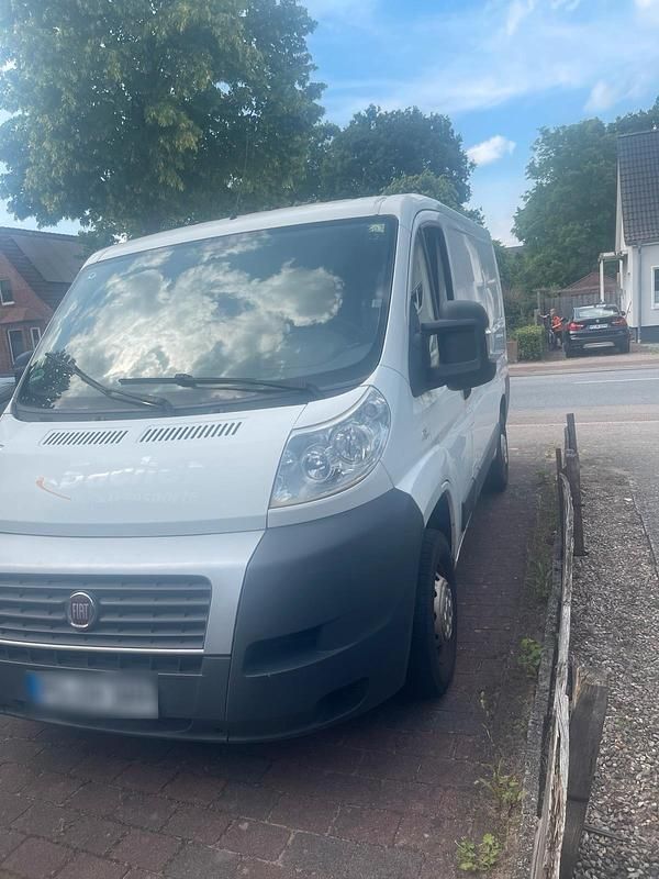 Gebraucht Fiat Ducato 115 PS (84 kW) 2014 Weiß Van