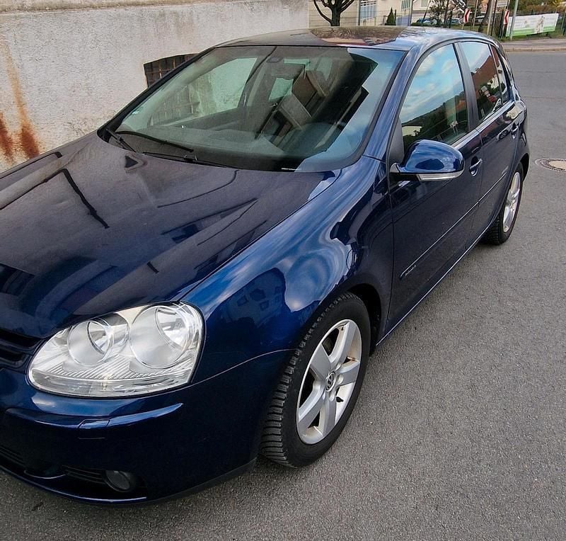 Gebraucht VW Golf VI 102 PS (75 kW) 2008 Blau Kleinwagen