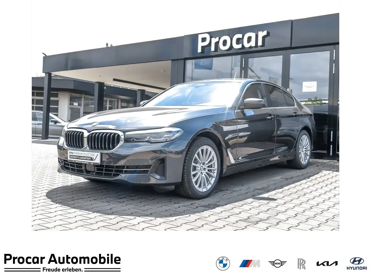Gebraucht BMW 520 Sport Line 190 PS (139 kW) 2023 Limousine