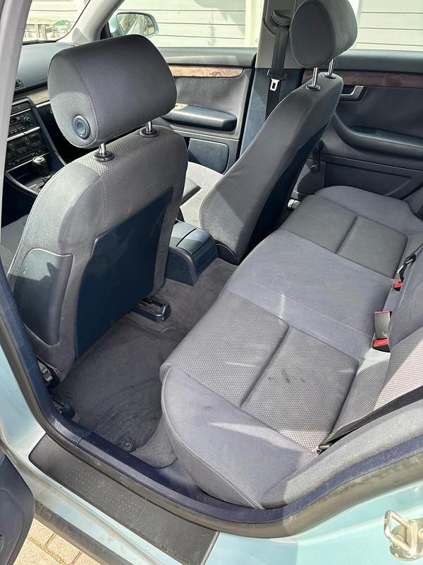 Gebraucht Audi A4 S-Line 130 PS (95 kW) 2002 Blau Kombi